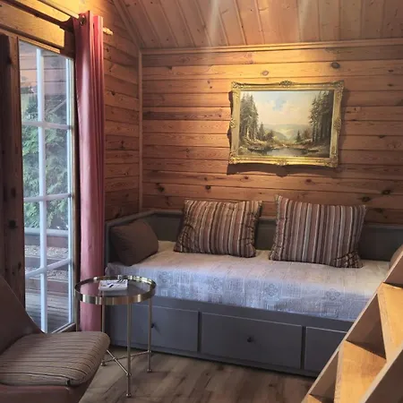 Tannenzapfen 度假居 *