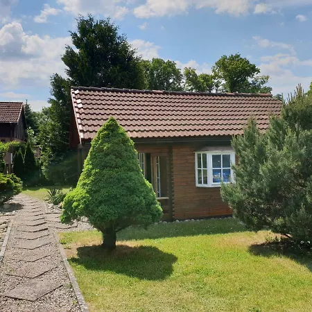 Tannenzapfen * Kratzeburg